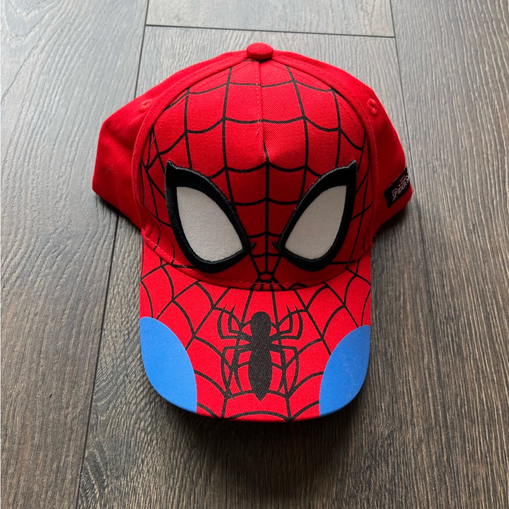 NWOT Marvel Spiderman hat